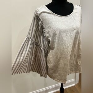 Mystree Cream Ombre Top with Striped Flared Sleeves Size: XL